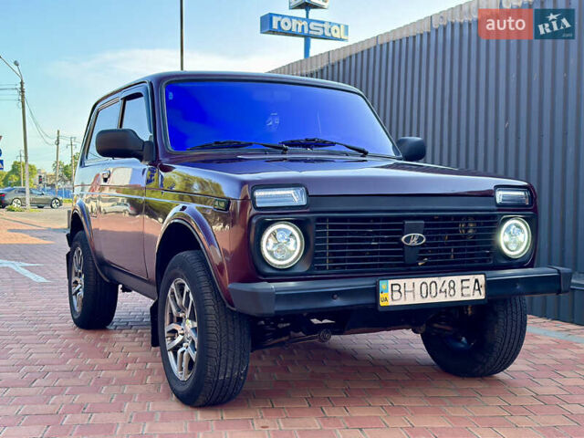 Червоний ВАЗ 21214, об'ємом двигуна 1.7 л та пробігом 160 тис. км за 4200 $, фото 2 на Automoto.ua