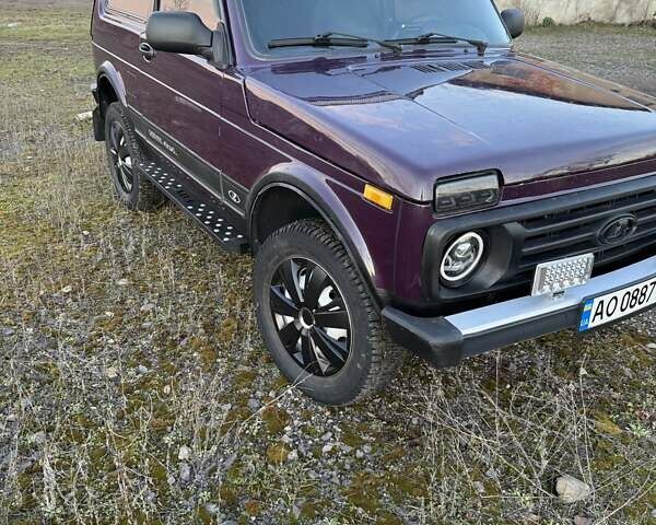 Красный ВАЗ 21214, объемом двигателя 0 л и пробегом 130 тыс. км за 6300 $, фото 7 на Automoto.ua