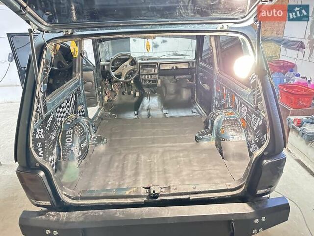 ВАЗ 21214, объемом двигателя 0 л и пробегом 77 тыс. км за 4600 $, фото 1 на Automoto.ua