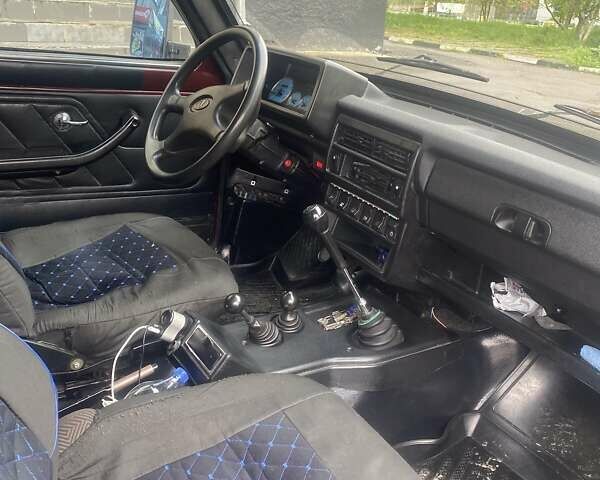 ВАЗ 21214, об'ємом двигуна 1.7 л та пробігом 35 тис. км за 4200 $, фото 5 на Automoto.ua