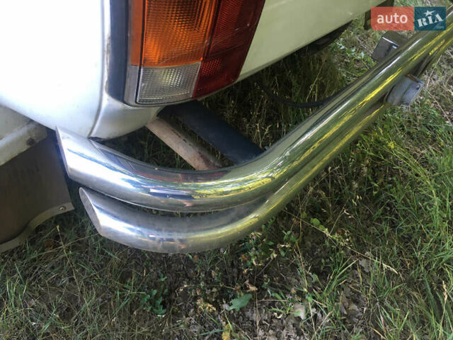 ВАЗ 21214, об'ємом двигуна 1.7 л та пробігом 33 тис. км за 10000 $, фото 5 на Automoto.ua