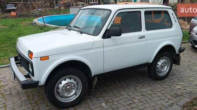 ВАЗ 21214, объемом двигателя 1.69 л и пробегом 39 тыс. км за 7500 $, фото 2 на Automoto.ua