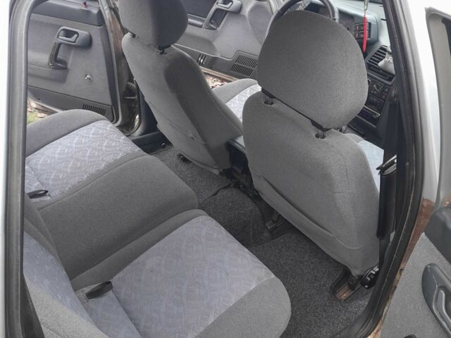 Серый ВАЗ 21214, объемом двигателя 0 л и пробегом 144 тыс. км за 2500 $, фото 7 на Automoto.ua