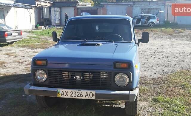 Синий ВАЗ 21214, объемом двигателя 1.7 л и пробегом 115 тыс. км за 4400 $, фото 5 на Automoto.ua