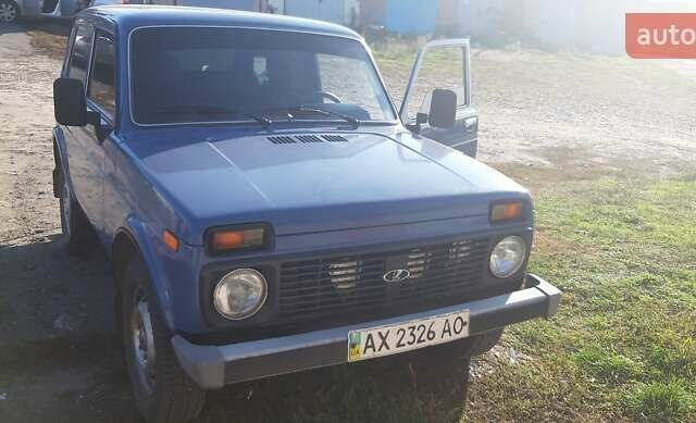Синий ВАЗ 21214, объемом двигателя 1.7 л и пробегом 115 тыс. км за 4400 $, фото 1 на Automoto.ua