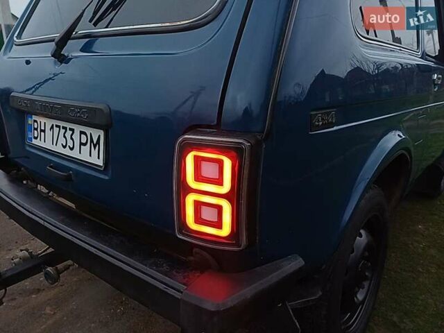 Синий ВАЗ 21214, объемом двигателя 1.7 л и пробегом 186 тыс. км за 3200 $, фото 1 на Automoto.ua