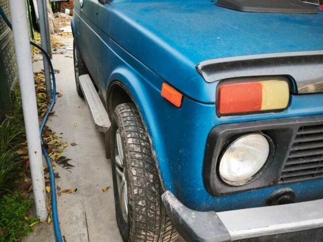 Синий ВАЗ 21214, объемом двигателя 1.7 л и пробегом 74 тыс. км за 4300 $, фото 2 на Automoto.ua