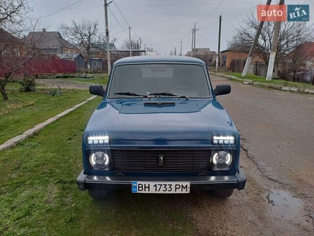 Синий ВАЗ 21214, объемом двигателя 1.7 л и пробегом 186 тыс. км за 3200 $, фото 2 на Automoto.ua