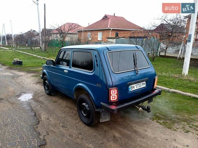 Синий ВАЗ 21214, объемом двигателя 1.7 л и пробегом 186 тыс. км за 3200 $, фото 13 на Automoto.ua