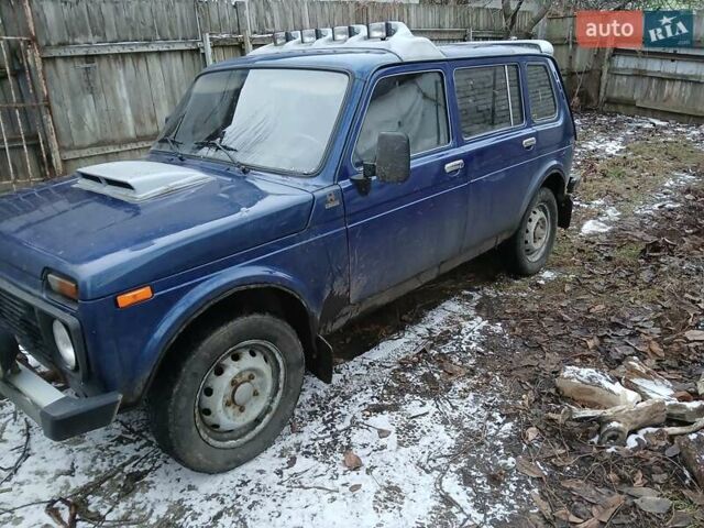 Синій ВАЗ 21214, об'ємом двигуна 1.8 л та пробігом 250 тис. км за 3100 $, фото 2 на Automoto.ua