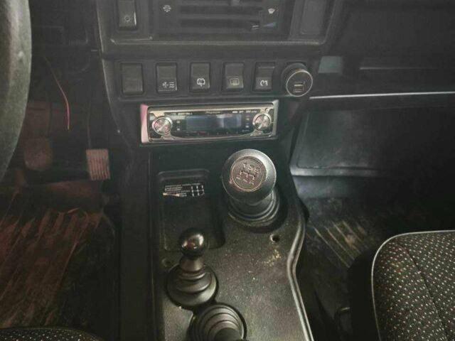 Синий ВАЗ 21214, объемом двигателя 1.7 л и пробегом 74 тыс. км за 4300 $, фото 12 на Automoto.ua