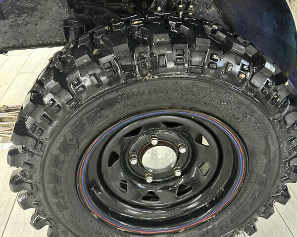 Синий ВАЗ 21214, объемом двигателя 1.7 л и пробегом 150 тыс. км за 3600 $, фото 17 на Automoto.ua