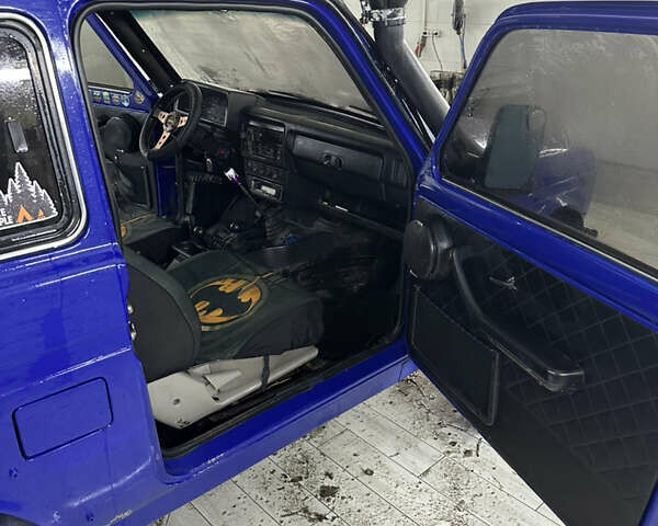 Синий ВАЗ 21214, объемом двигателя 1.7 л и пробегом 150 тыс. км за 3600 $, фото 12 на Automoto.ua