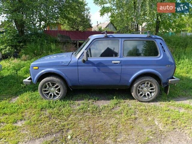 Синій ВАЗ 21214, об'ємом двигуна 1.7 л та пробігом 91 тис. км за 3800 $, фото 3 на Automoto.ua