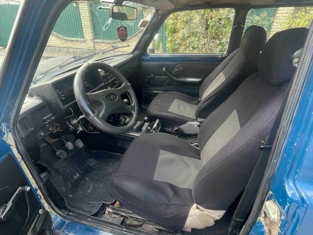 Синій ВАЗ 21214, об'ємом двигуна 1.7 л та пробігом 212 тис. км за 2200 $, фото 12 на Automoto.ua