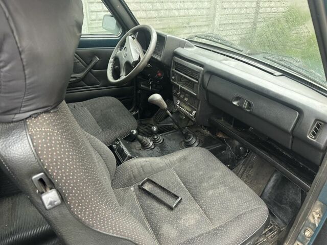 Синій ВАЗ 21214, об'ємом двигуна 0 л та пробігом 100 тис. км за 1350 $, фото 4 на Automoto.ua