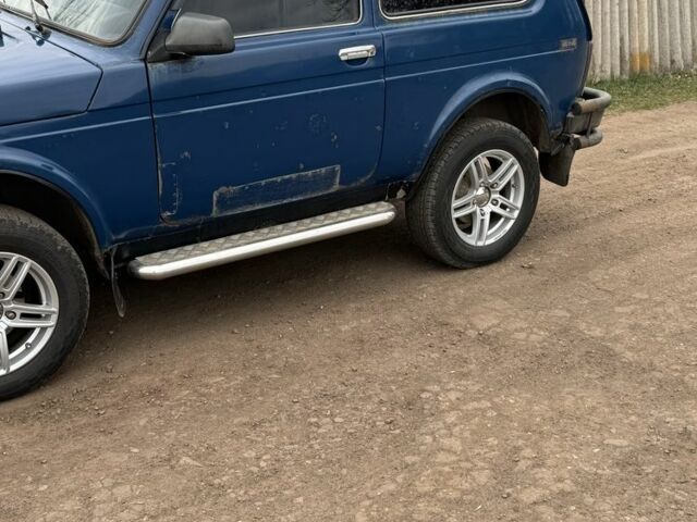 Синій ВАЗ 21214, об'ємом двигуна 1.7 л та пробігом 350 тис. км за 3300 $, фото 2 на Automoto.ua