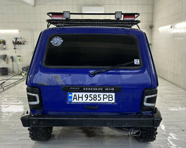 Синий ВАЗ 21214, объемом двигателя 1.7 л и пробегом 150 тыс. км за 3600 $, фото 3 на Automoto.ua