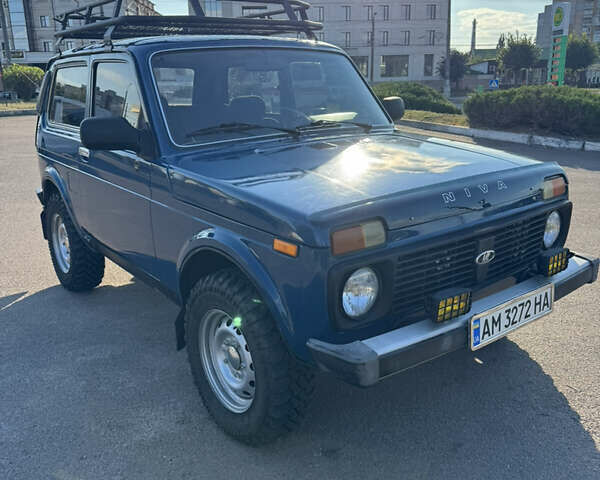 Синий ВАЗ 21214, объемом двигателя 1.69 л и пробегом 103 тыс. км за 3300 $, фото 3 на Automoto.ua