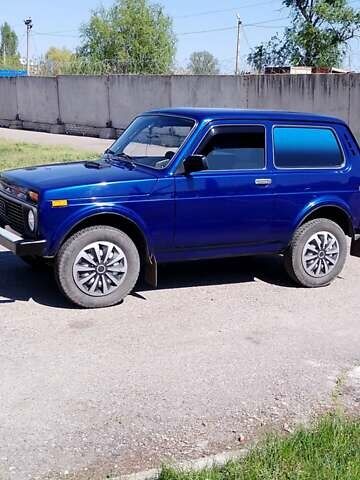Синий ВАЗ 21214, объемом двигателя 0 л и пробегом 90 тыс. км за 2800 $, фото 2 на Automoto.ua