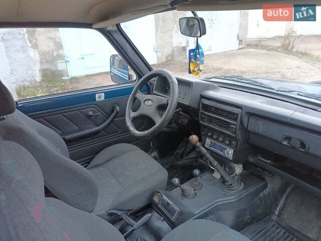 ВАЗ 21214 2006 в Киеве на Automoto.ua Синий ВАЗ 21214, объемом двигателя 1.69 л и пробегом 110 тыс. км за 2800 $, фото 10 на Automoto.ua