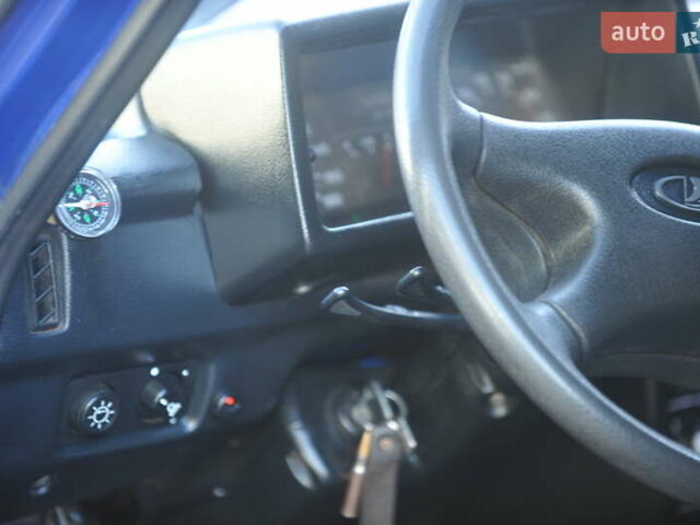 ВАЗ 21214 2007 в Барвенковом на Automoto.ua Синий ВАЗ 21214, объемом двигателя 1.7 л и пробегом 300 тыс. км за 3000 $, фото 10 на Automoto.ua