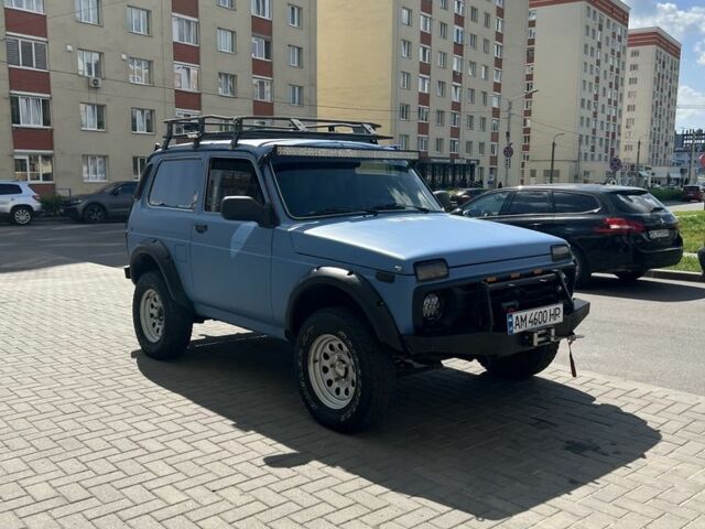 Синий ВАЗ 21214, объемом двигателя 1.7 л и пробегом 172 тыс. км за 4500 $, фото 3 на Automoto.ua