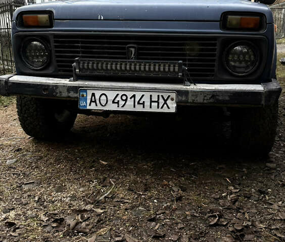 Синий ВАЗ 21214, объемом двигателя 1.7 л и пробегом 80 тыс. км за 3500 $, фото 2 на Automoto.ua