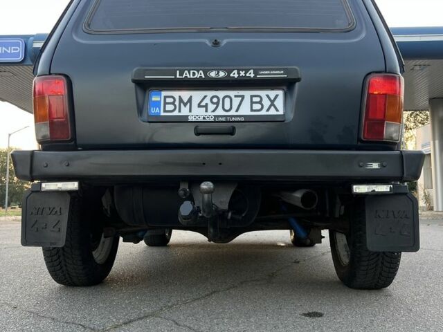 Синий ВАЗ 21214, объемом двигателя 1.7 л и пробегом 208 тыс. км за 4600 $, фото 4 на Automoto.ua