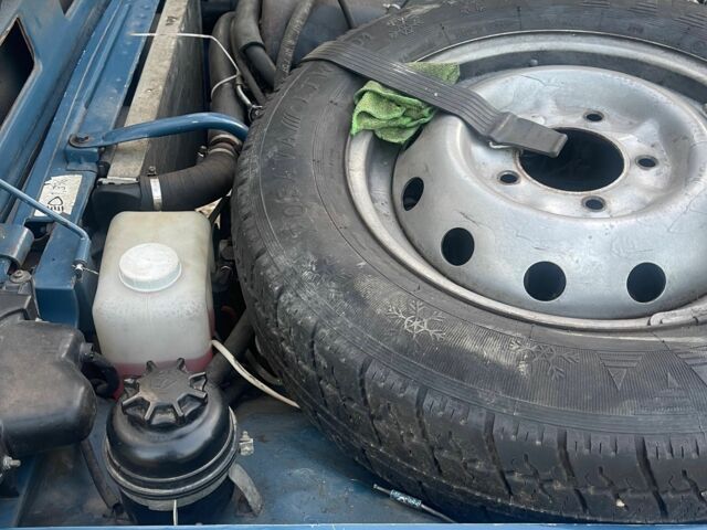 Синий ВАЗ 21214, объемом двигателя 1.7 л и пробегом 104 тыс. км за 2600 $, фото 5 на Automoto.ua