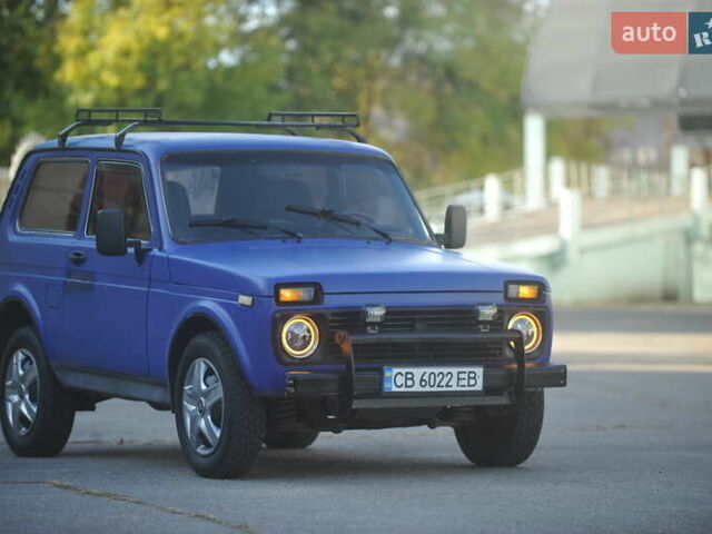 Синій ВАЗ 21214, об'ємом двигуна 1.7 л та пробігом 300 тис. км за 2999 $, фото 4 на Automoto.ua