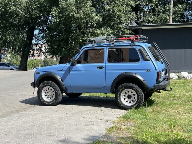 Синий ВАЗ 21214, объемом двигателя 1.7 л и пробегом 172 тыс. км за 4500 $, фото 1 на Automoto.ua
