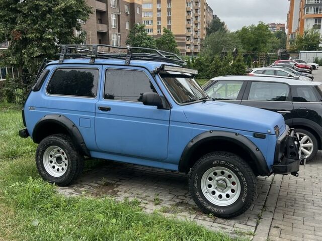 Синий ВАЗ 21214, объемом двигателя 1.7 л и пробегом 172 тыс. км за 4500 $, фото 4 на Automoto.ua