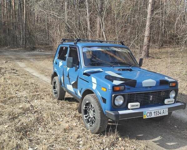 Синий ВАЗ 21214, объемом двигателя 1.7 л и пробегом 60 тыс. км за 4400 $, фото 11 на Automoto.ua