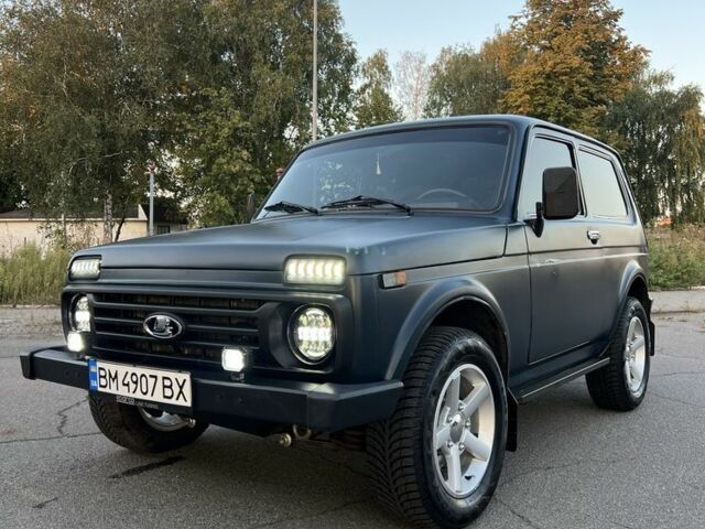 Синий ВАЗ 21214, объемом двигателя 1.7 л и пробегом 208 тыс. км за 4600 $, фото 1 на Automoto.ua