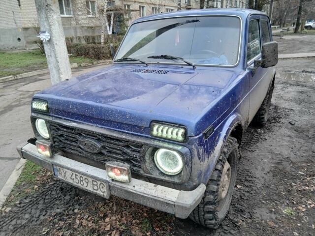 Синій ВАЗ 21214, об'ємом двигуна 1.7 л та пробігом 216 тис. км за 2300 $, фото 7 на Automoto.ua