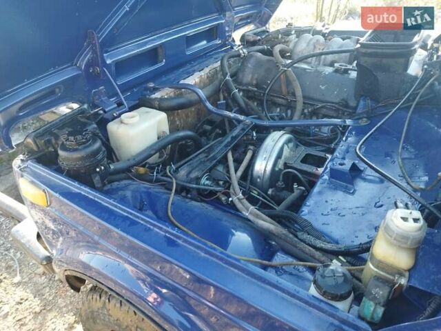 Синій ВАЗ 21214, об'ємом двигуна 1.7 л та пробігом 130 тис. км за 3600 $, фото 9 на Automoto.ua