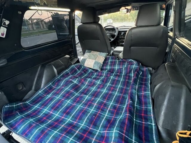 Синий ВАЗ 21214, объемом двигателя 1.7 л и пробегом 208 тыс. км за 4600 $, фото 7 на Automoto.ua