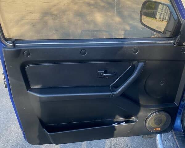 Синий ВАЗ 21214, объемом двигателя 1.7 л и пробегом 217 тыс. км за 3900 $, фото 14 на Automoto.ua