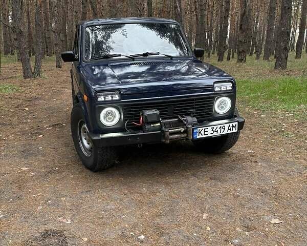 Синій ВАЗ 21214, об'ємом двигуна 1.7 л та пробігом 58 тис. км за 4500 $, фото 7 на Automoto.ua