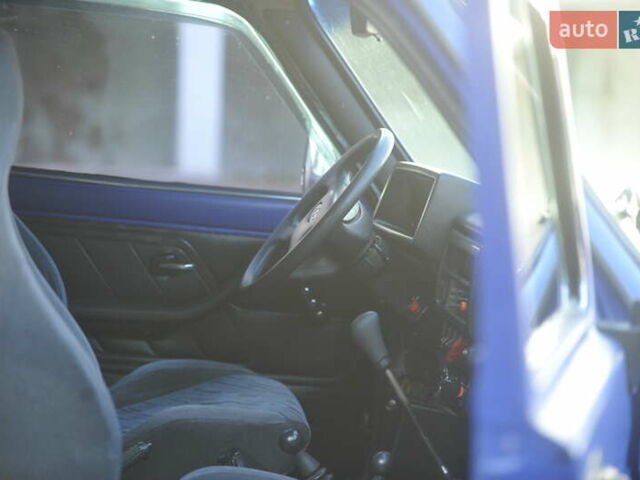 ВАЗ 21214 2007 в Барвенковом на Automoto.ua Синий ВАЗ 21214, объемом двигателя 1.7 л и пробегом 300 тыс. км за 3000 $, фото 9 на Automoto.ua
