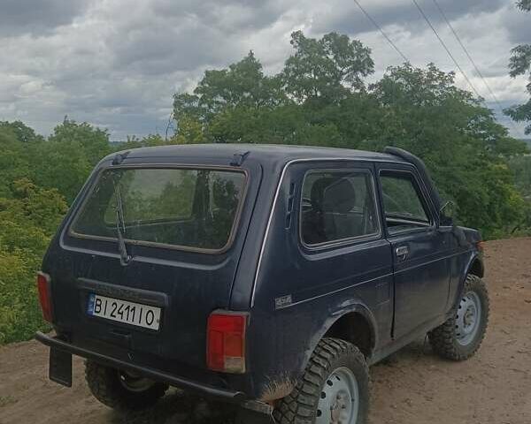 Синій ВАЗ 21214, об'ємом двигуна 1.7 л та пробігом 200 тис. км за 2700 $, фото 6 на Automoto.ua