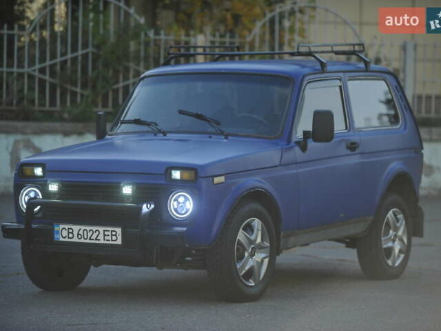 Синій ВАЗ 21214, об'ємом двигуна 1.7 л та пробігом 300 тис. км за 2999 $, фото 1 на Automoto.ua