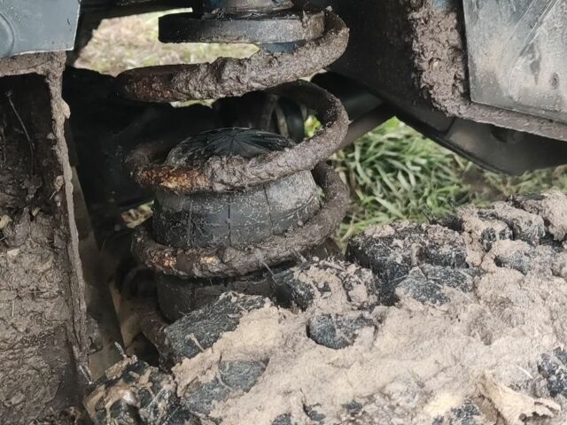 ВАЗ 21214 2008 в Чернигове на Automoto.ua Синий ВАЗ 21214, объемом двигателя 0 л и пробегом 117 тыс. км за 3800 $, фото 10 на Automoto.ua