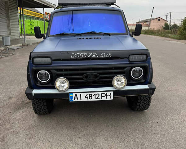 Синий ВАЗ 21214, объемом двигателя 1.7 л и пробегом 167 тыс. км за 5000 $, фото 10 на Automoto.ua