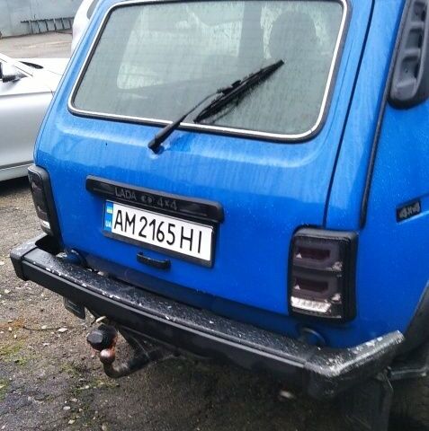 Синий ВАЗ 21214, объемом двигателя 1.7 л и пробегом 200 тыс. км за 2350 $, фото 8 на Automoto.ua