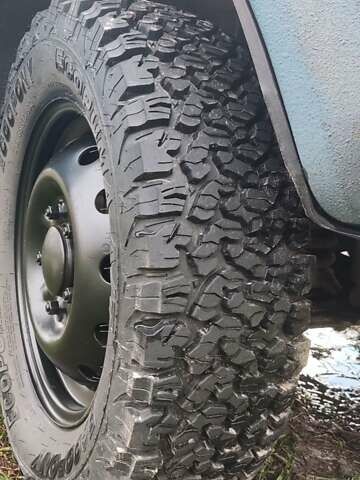 Синий ВАЗ 21214, объемом двигателя 1.7 л и пробегом 146 тыс. км за 3600 $, фото 9 на Automoto.ua