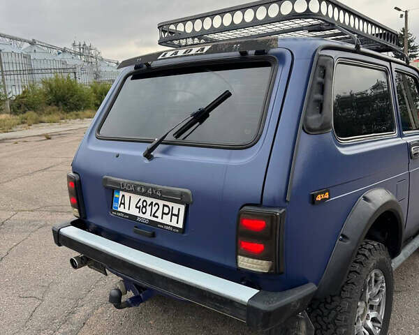 Синий ВАЗ 21214, объемом двигателя 1.7 л и пробегом 167 тыс. км за 5000 $, фото 9 на Automoto.ua