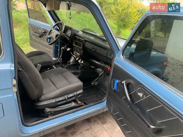 Синий ВАЗ 21214, объемом двигателя 1.7 л и пробегом 280 тыс. км за 3650 $, фото 6 на Automoto.ua