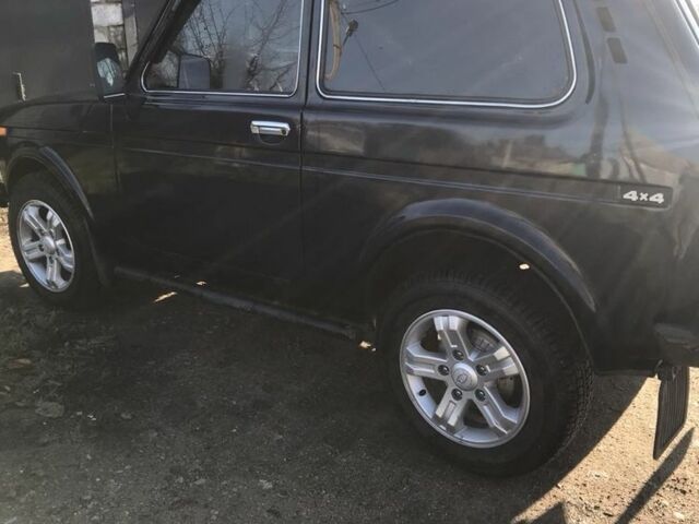 Синий ВАЗ 21214, объемом двигателя 1.7 л и пробегом 127 тыс. км за 5000 $, фото 7 на Automoto.ua